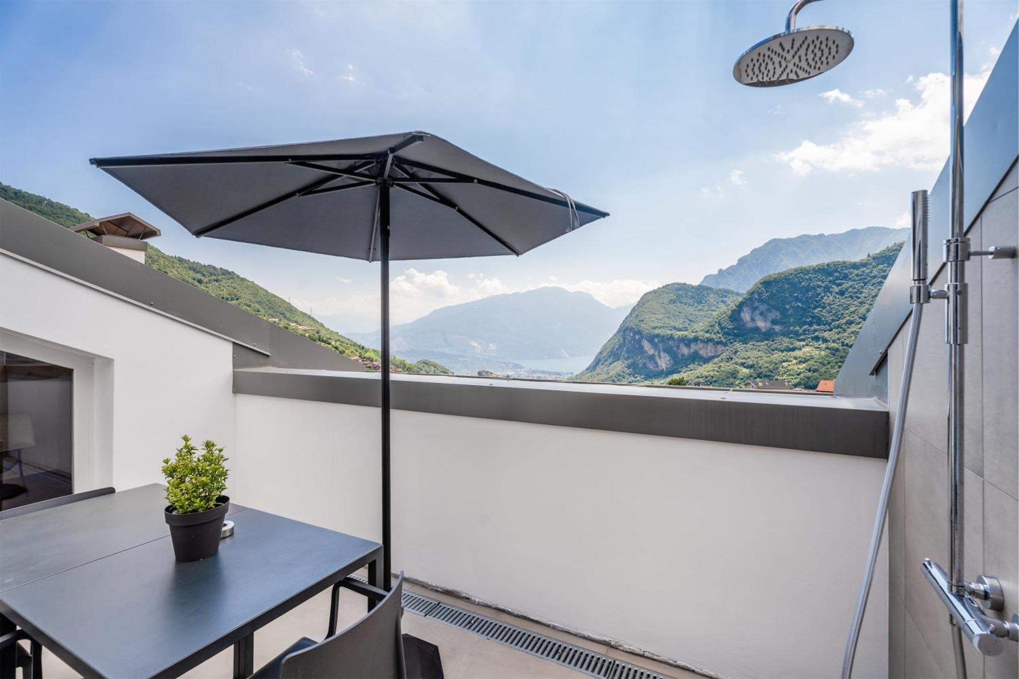 Casa Al Sole Aparthotel Tenno Ngoại thất bức ảnh