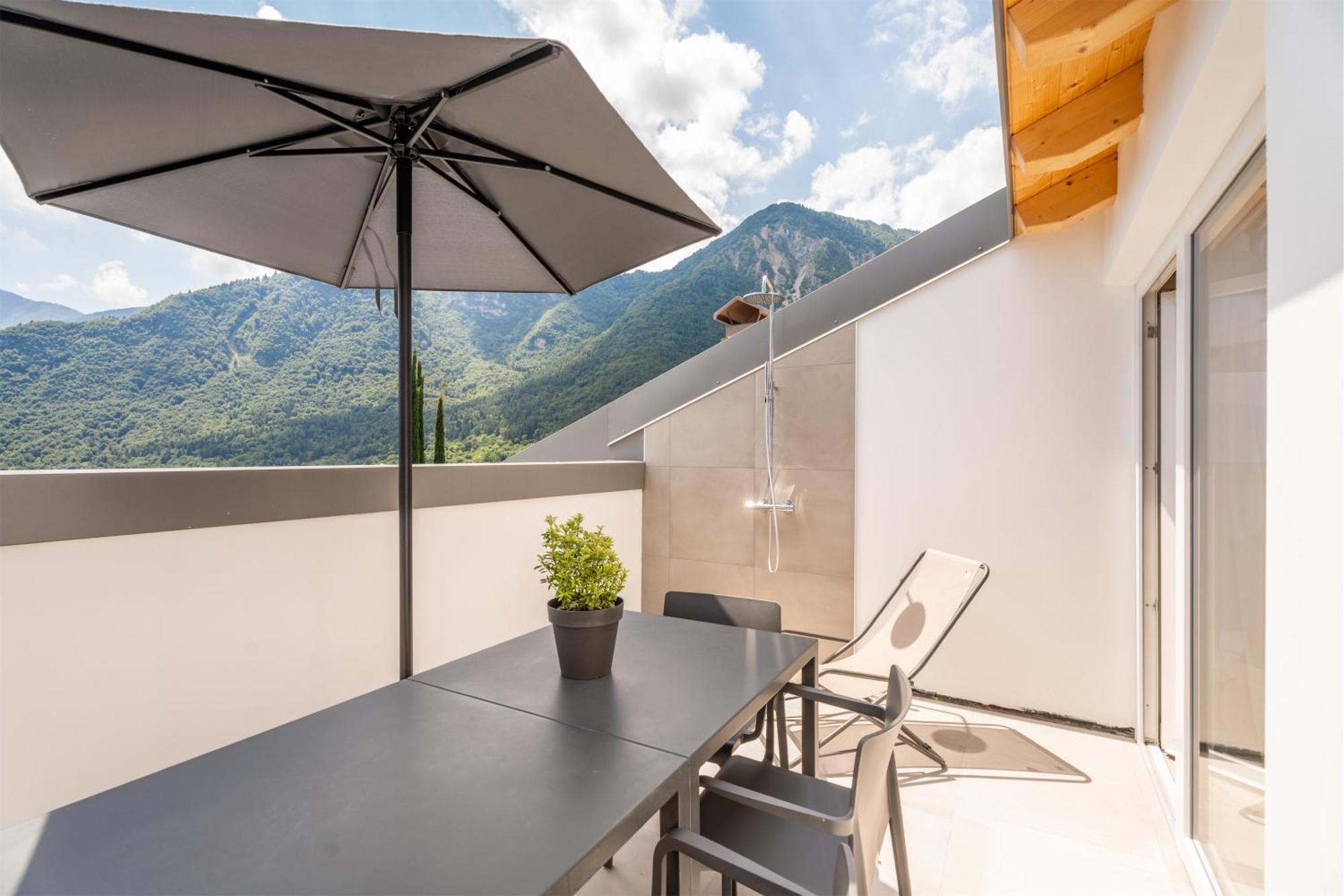 Casa Al Sole Aparthotel Tenno Ngoại thất bức ảnh